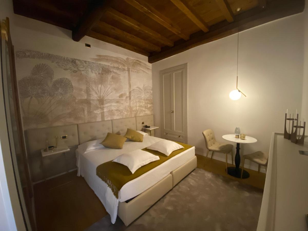 Condotti Rooms ローマ エクステリア 写真