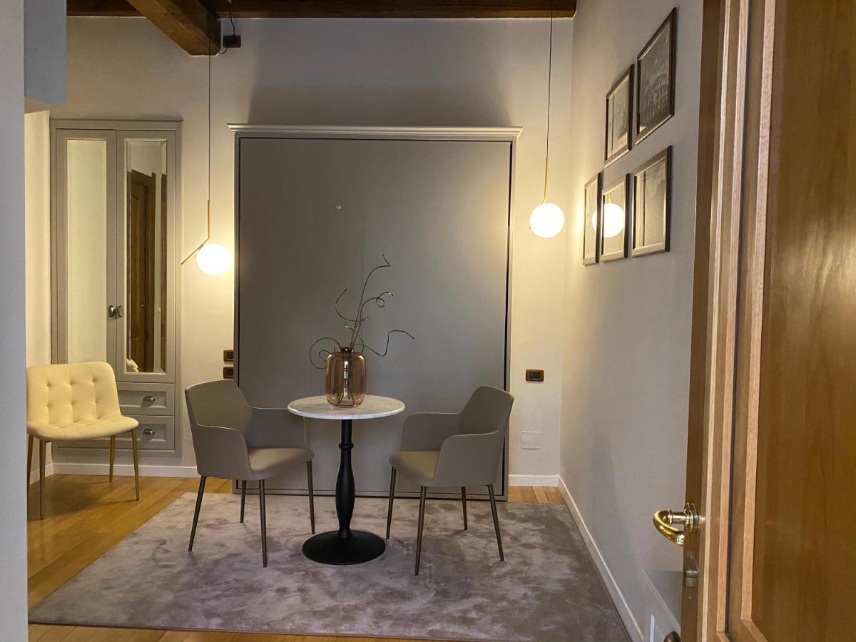 Condotti Rooms ローマ エクステリア 写真