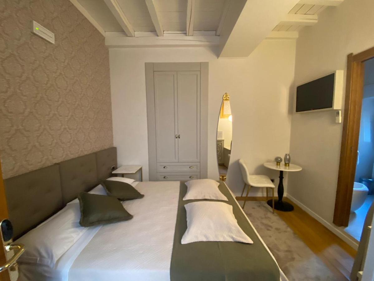 Condotti Rooms ローマ エクステリア 写真