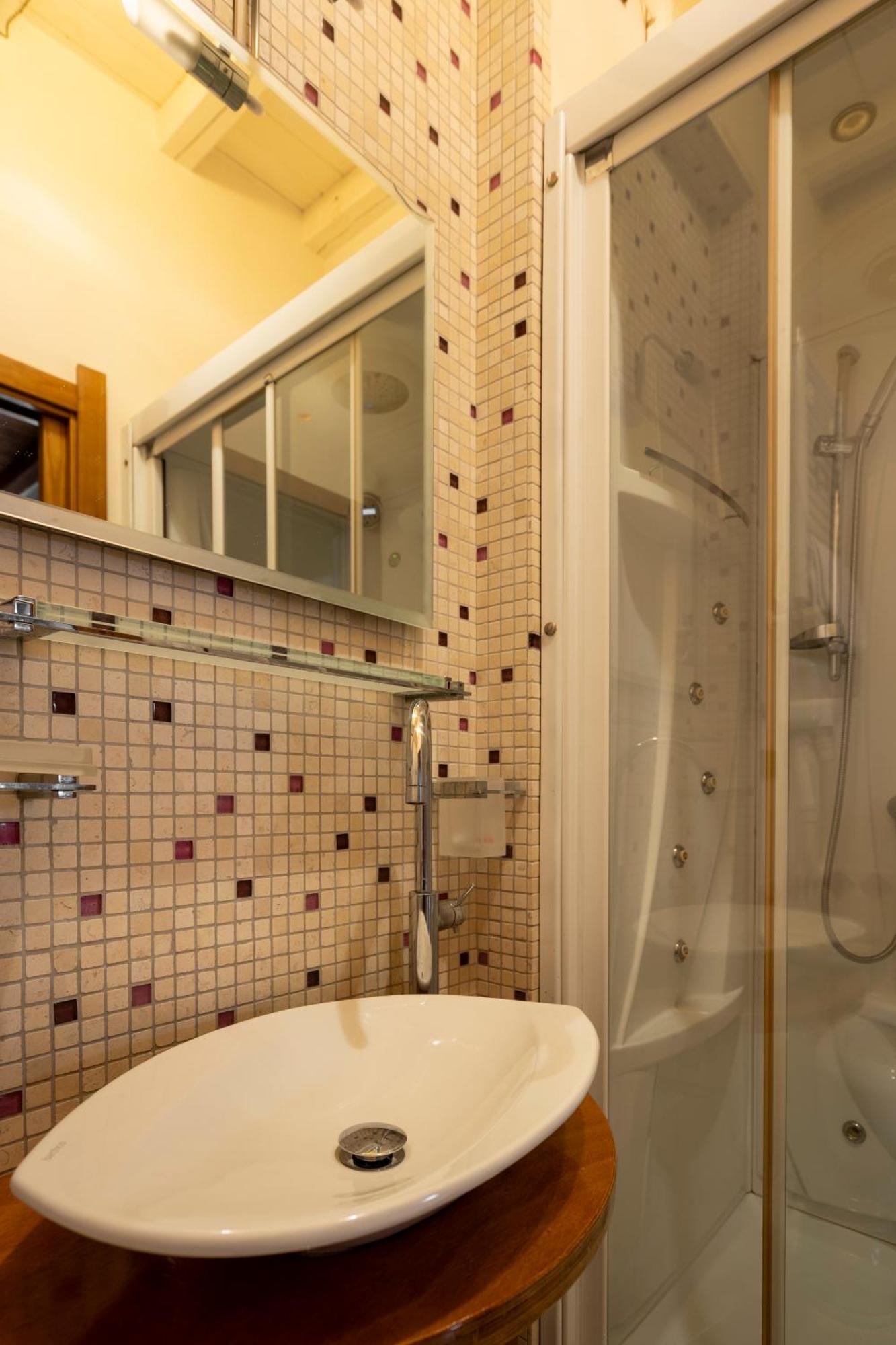 Condotti Rooms ローマ エクステリア 写真
